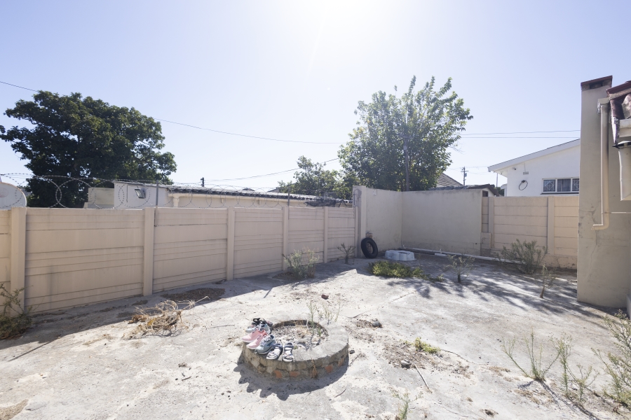 3 Bedroom Property for Sale in Avondale Western Cape